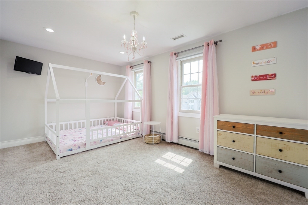 38 Etre Drive Worcester, MA 01604 - Photo 25 of 40