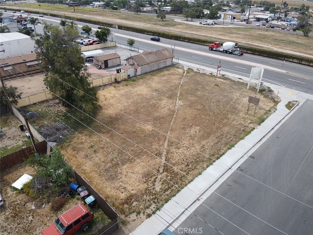 0 Highway 74 Menifee, CA 92585 - Photo 5 of 19 a view of a back yard of the house