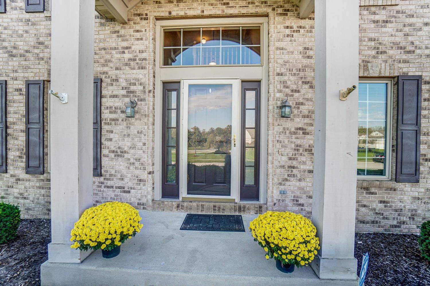 10301 Bitterroot Court Fort Wayne, IN 46804 - Photo 2 of 36 Gallery Image 2