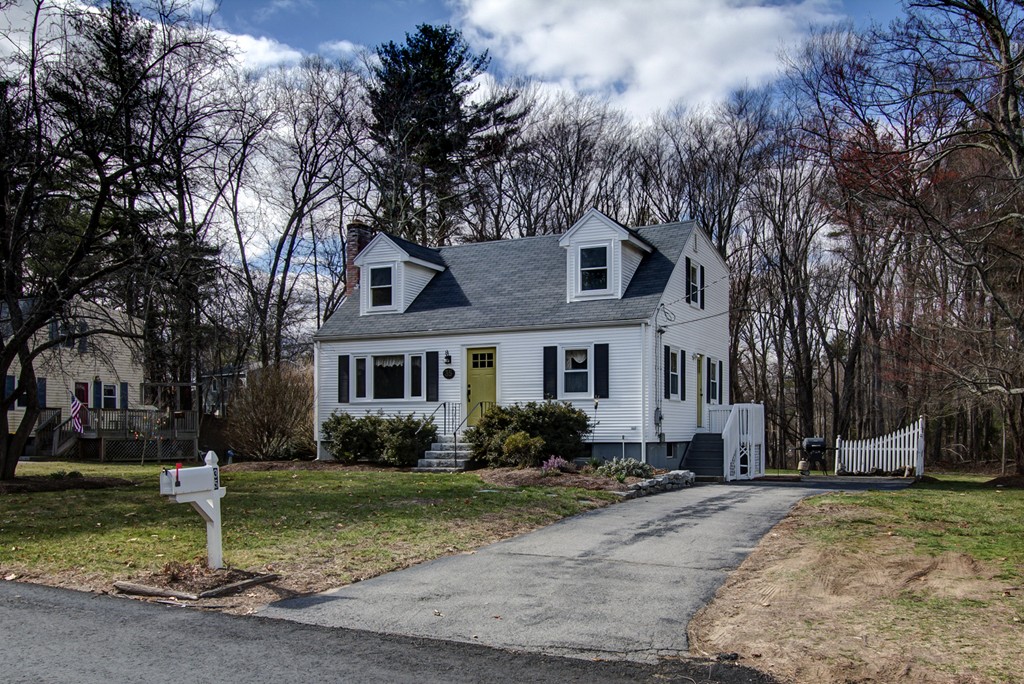 35 Anthony Road Franklin, MA 02038 - Photo 2 of 22 Gallery Image 2