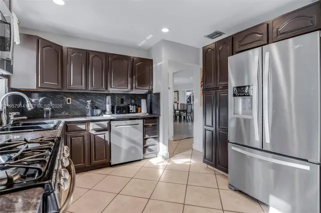 $4,500 | 1600 North 28th Court, Hollywood, FL 33020