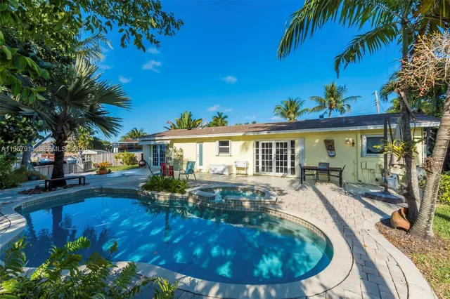 $4,500 | 1600 North 28th Court, Hollywood, FL 33020