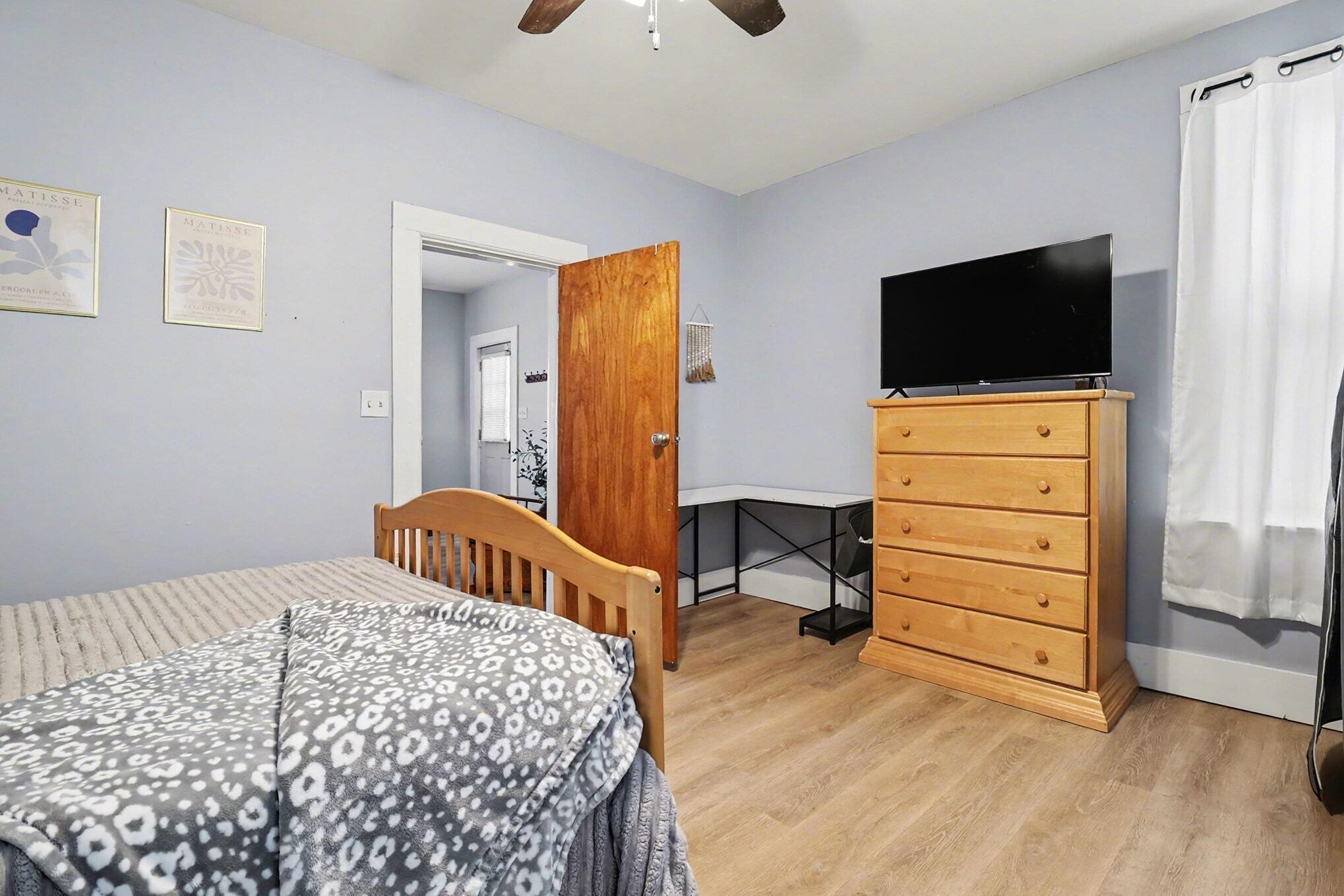 524 Davis Street Manistee, MI 49660 - Photo 6 of 15 file_3048