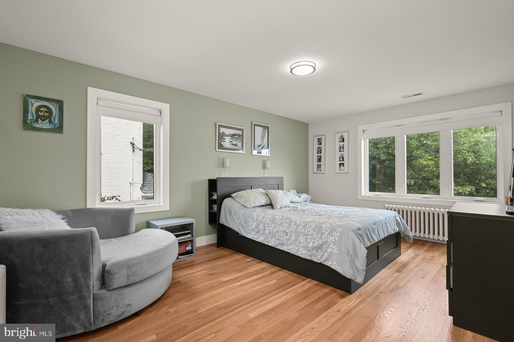 5202 Goddard Road Bethesda, MD 20814 - Photo 15 of 35 Master Bedroom