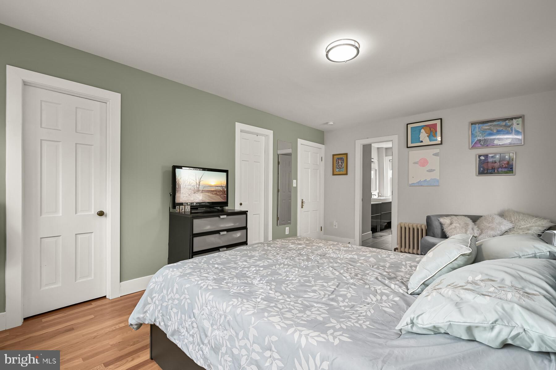 5202 Goddard Road Bethesda, MD 20814 - Photo 17 of 35 Master Bedroom