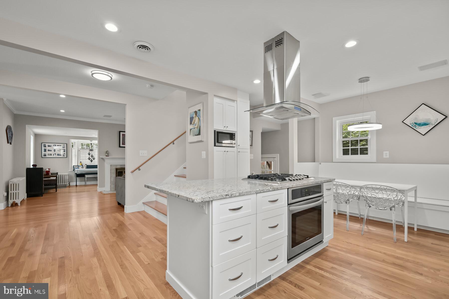 5202 Goddard Road Bethesda, MD 20814 - Photo 2 of 35 The gourmet kitchen . . .