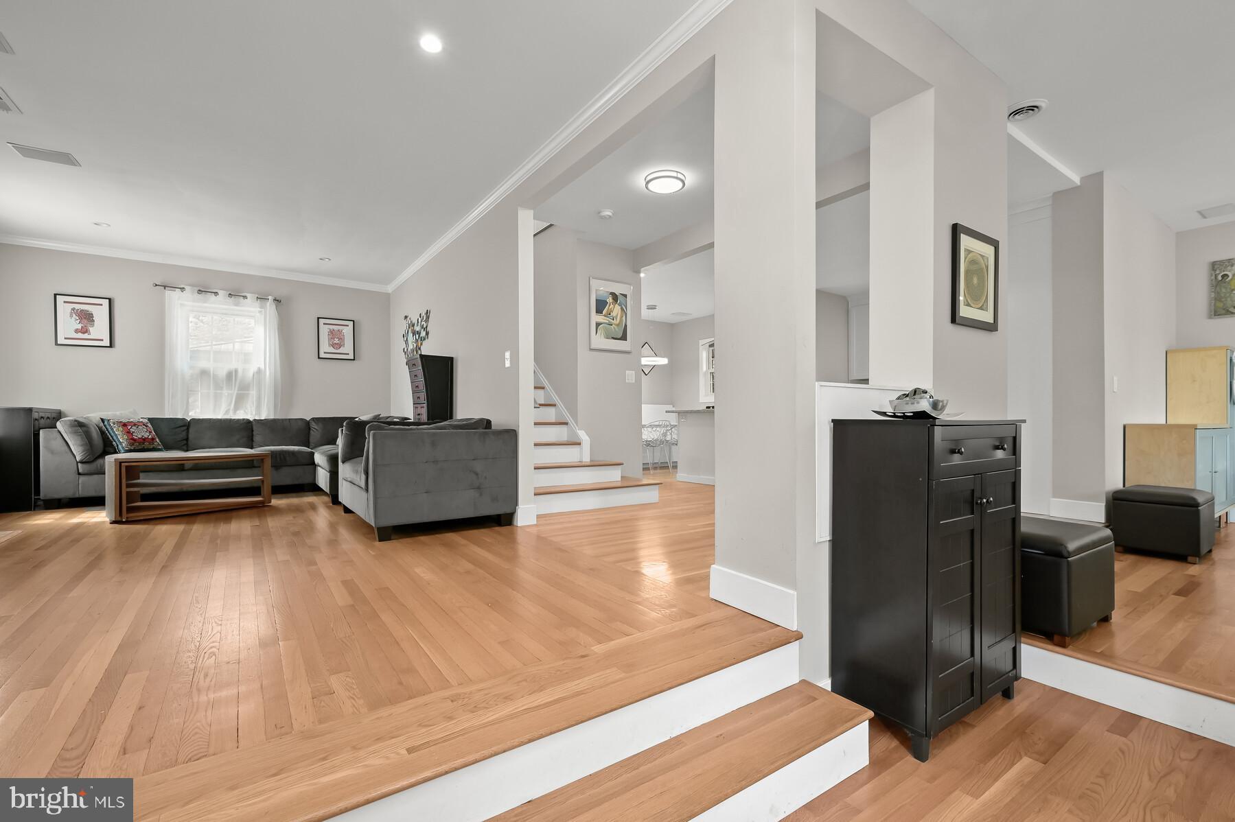 5202 Goddard Road Bethesda, MD 20814 - Photo 9 of 35 Step-Up Living Room