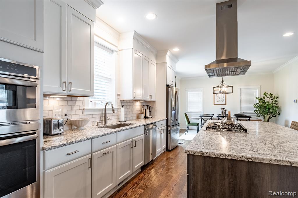 4006 Amherst Road Royal Oak, MI 48073 - Photo 11 of 72