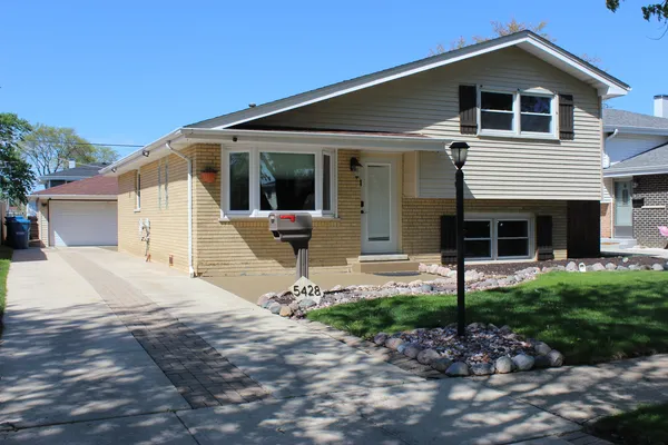 $350,000 | 5428 138th Street, Crestwood, IL 60418