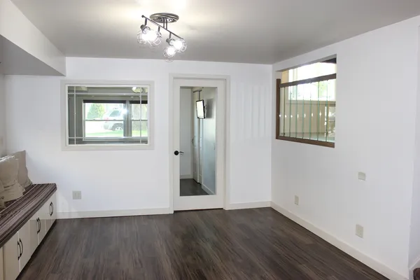 $350,000 | 5428 138th Street, Crestwood, IL 60418
