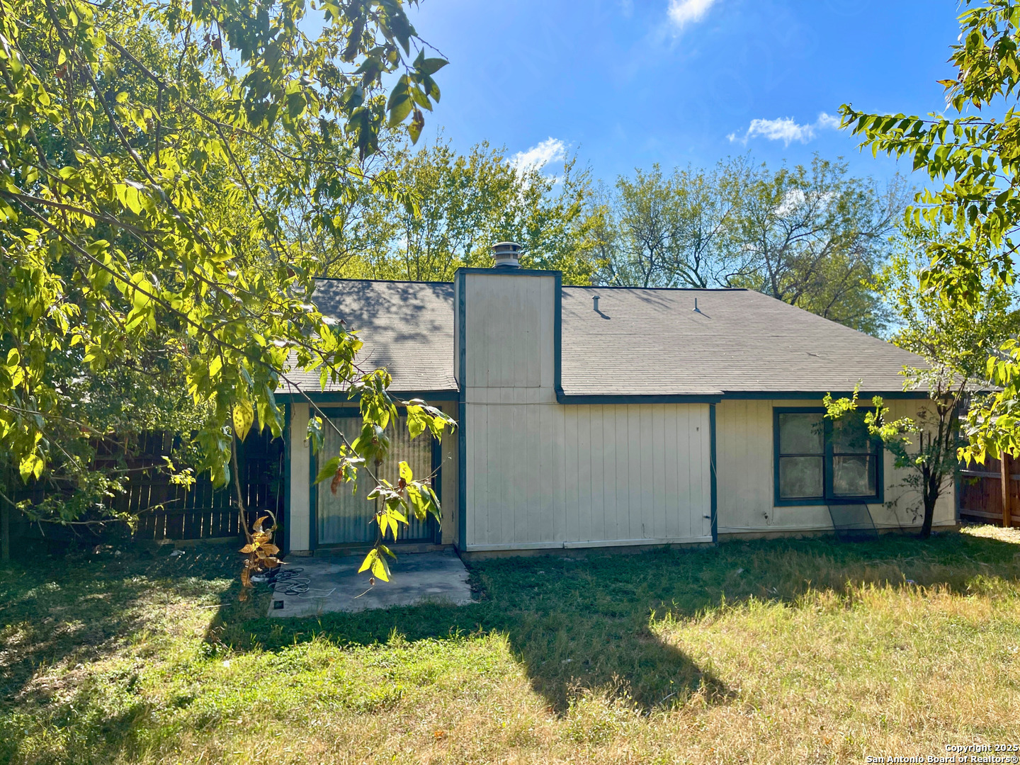 7315 Ridge Beach Drive Converse, TX 78109 - Photo 16 of 17 a garden view with a seating space