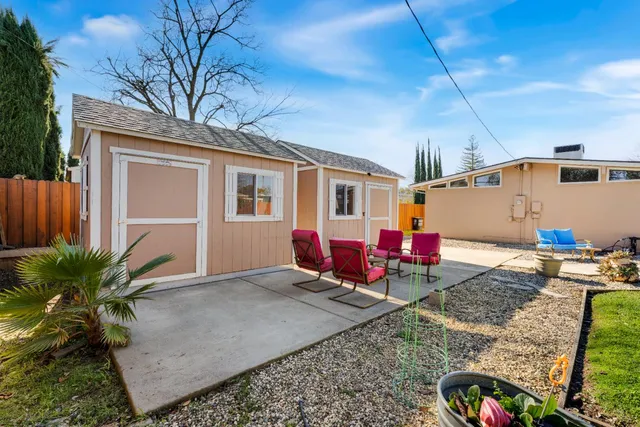 $499,000 | 4845 Hazelwood Avenue, Carmichael, CA 95608