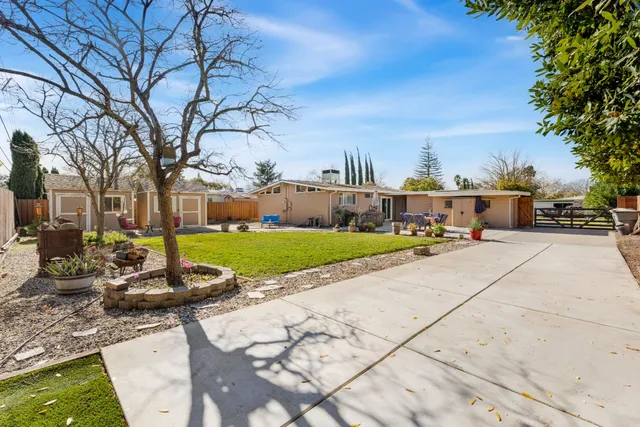 $499,000 | 4845 Hazelwood Avenue, Carmichael, CA 95608
