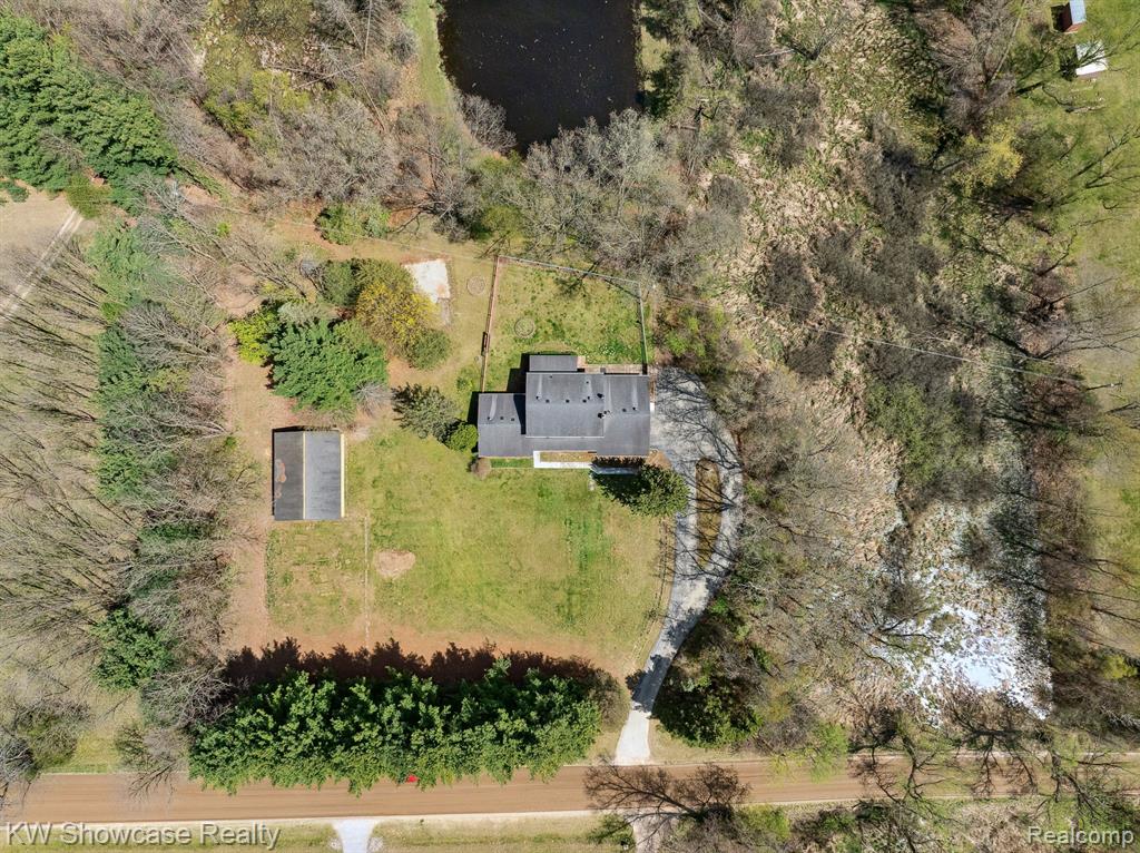 2050 Rowe Road Milford, MI 48380 - Photo 64 of 76