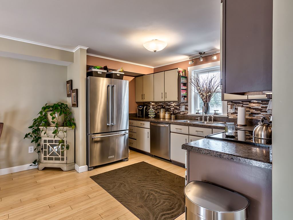 479 North River Road, Unit 2 Milford, NH 03055 - Photo 5 of 34