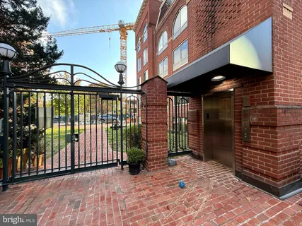 $4,500 | 2731 M Street Northwest, Unit 2731, Washington, DC 20007