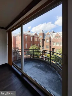 $4,500 | 2731 M Street Northwest, Unit 2731, Washington, DC 20007