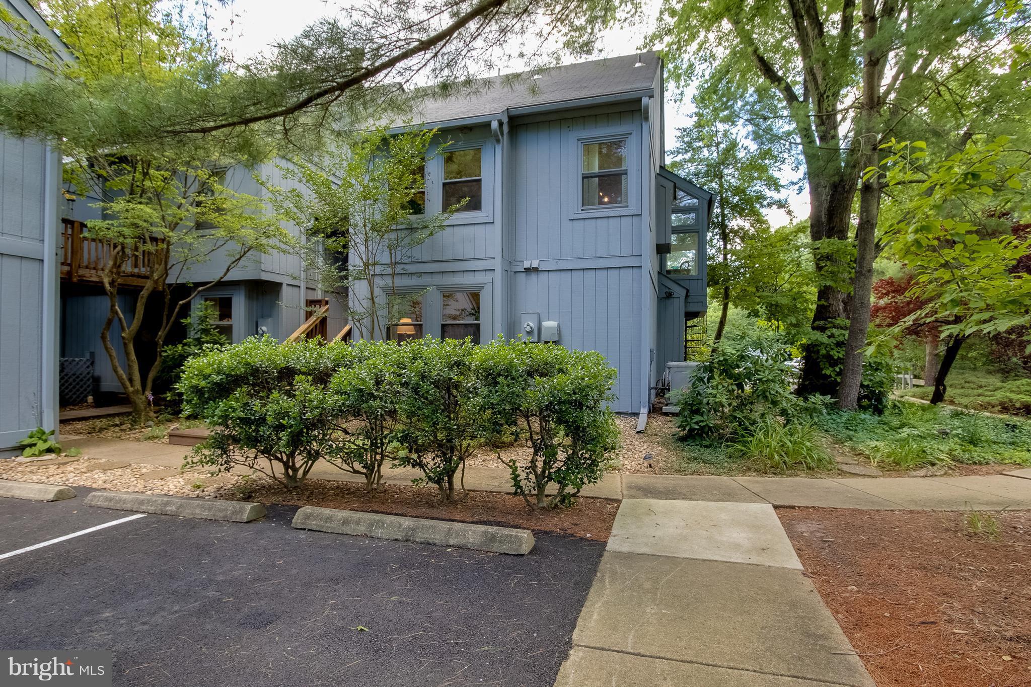 11170 Glade Drive Reston, VA 20191 - Photo 1 of 30 Exterior (Front)