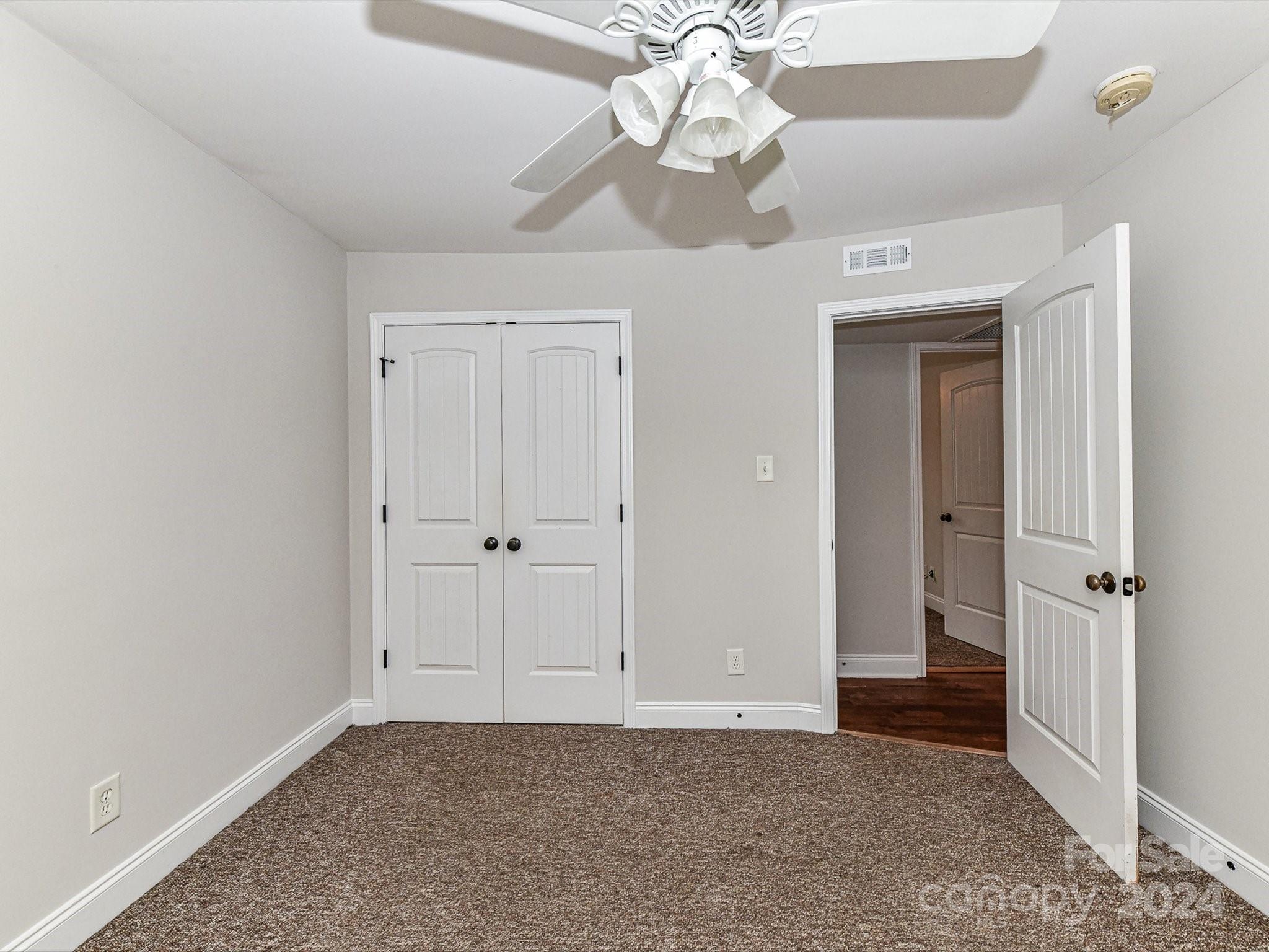 4913 Park Road, Unit F Charlotte, NC 28209 - Photo 16 of 22 Gallery Image 16