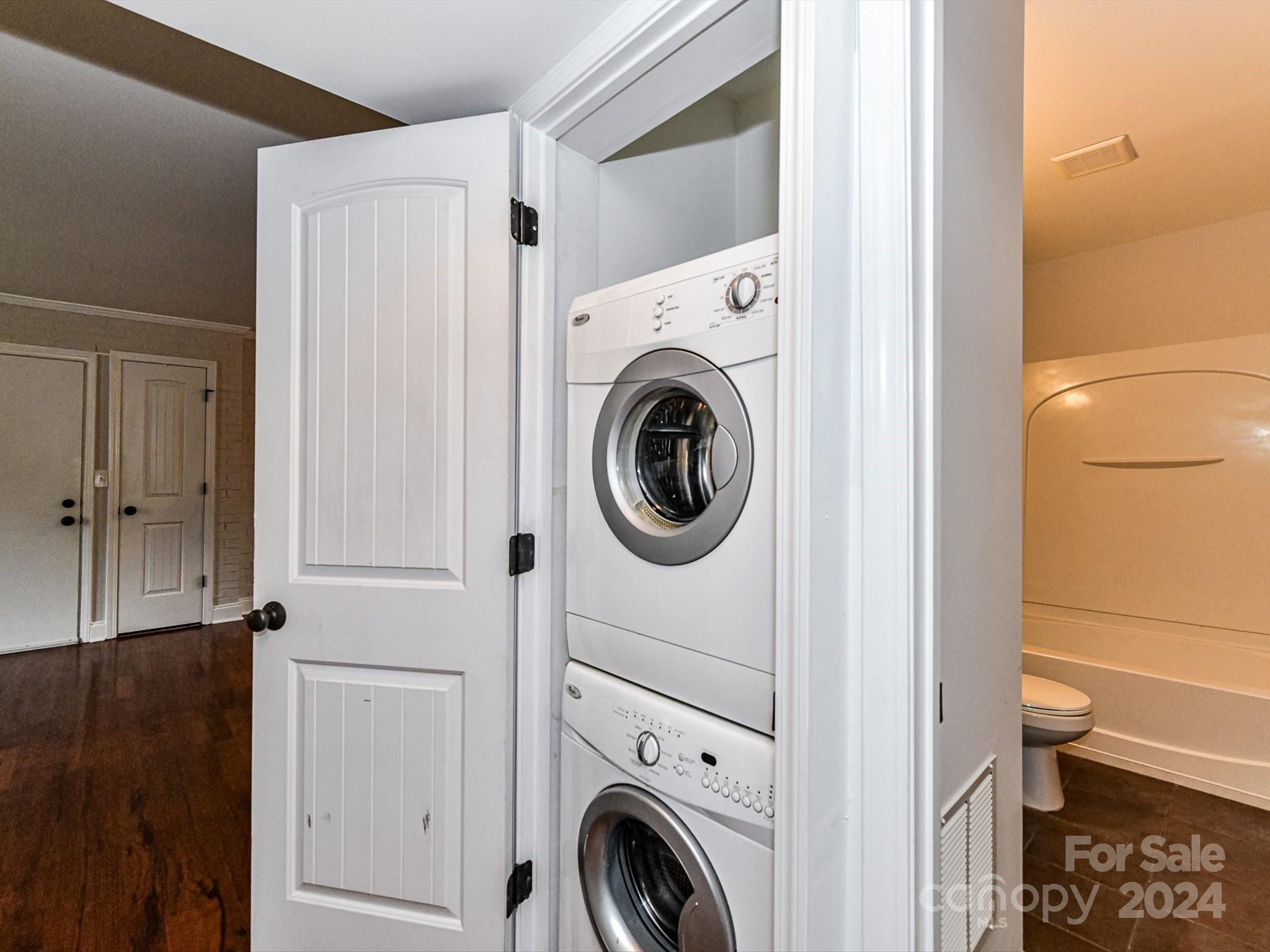 4913 Park Road, Unit F Charlotte, NC 28209 - Photo 18 of 22 Gallery Image 18