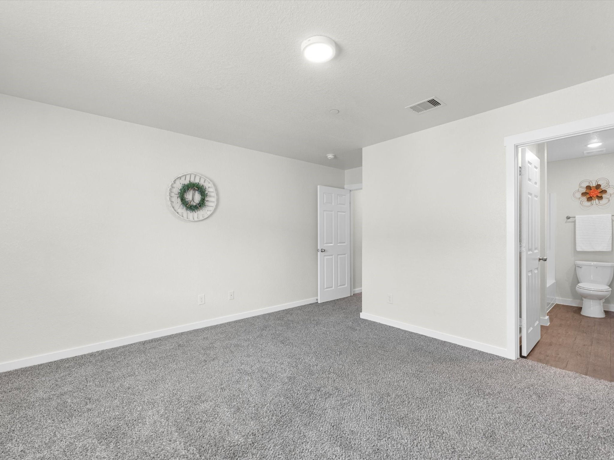 12603 Telge Road, Unit 6A Cypress, TX 77429 - Photo 12 of 31 an empty room with a workbench