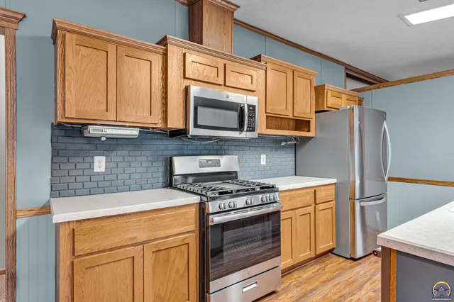 $278,000 | 4853 Cheyenne Lane, McLouth, KS 66054