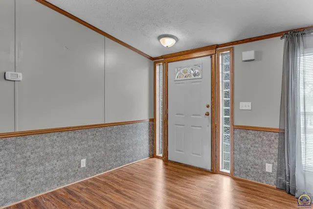 $278,000 | 4853 Cheyenne Lane, McLouth, KS 66054