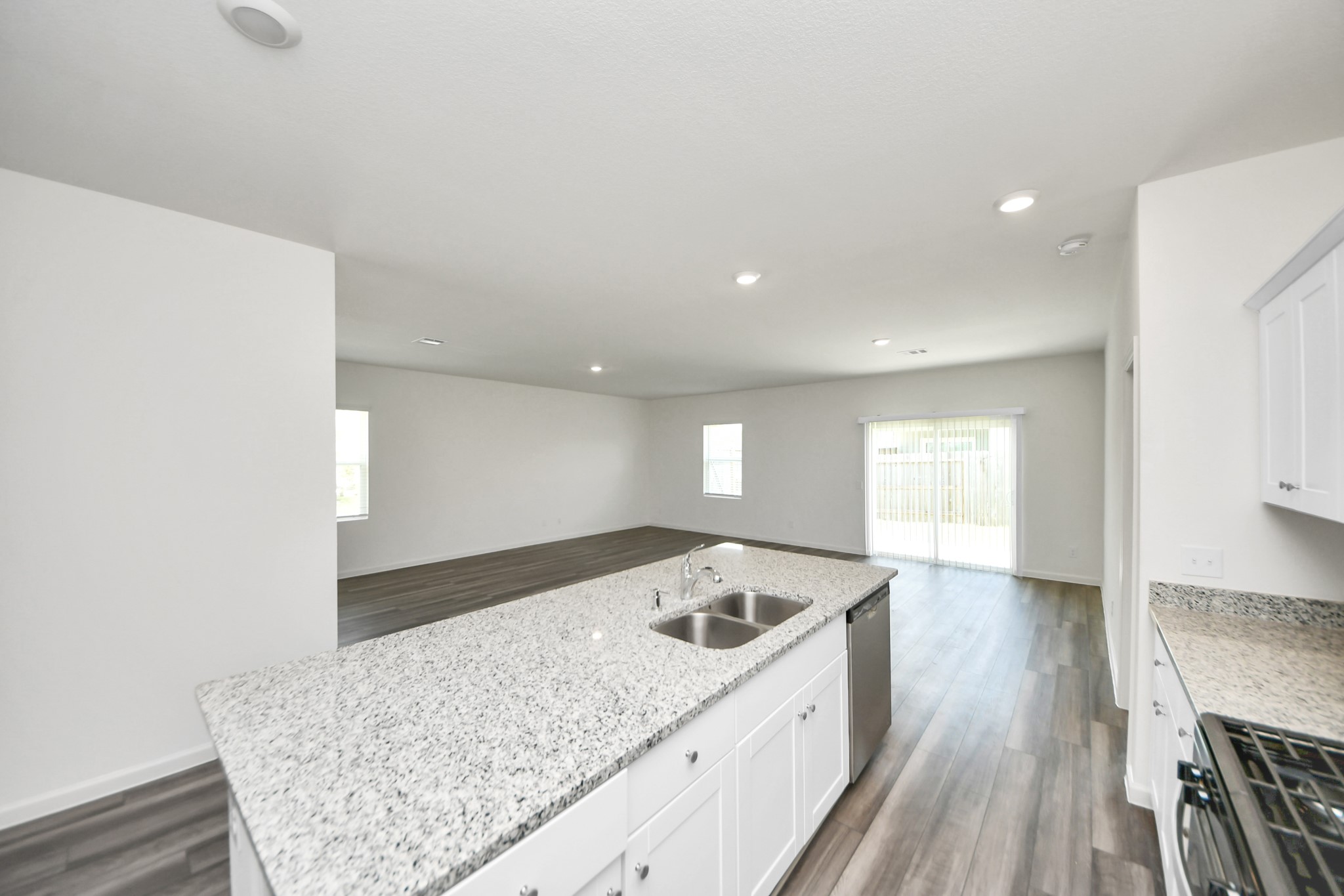 10307 Malta Trace Drive Rosharon, TX 77583 - Photo 11 of 49