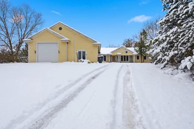 $499,900 | 1714 Boulder Court, Waukesha, WI 53189