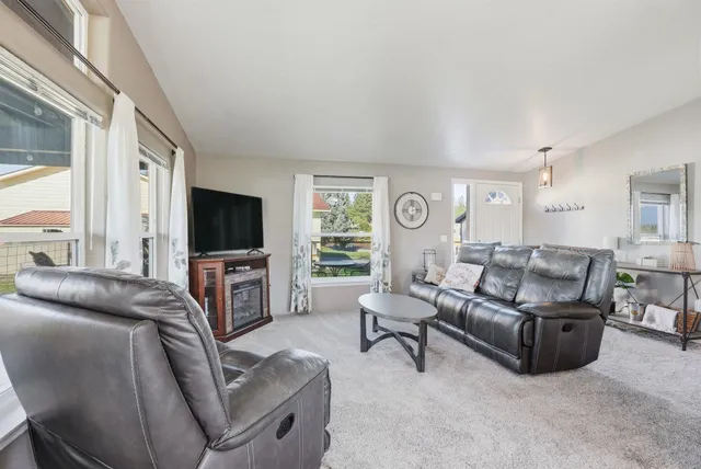 $575,000 | 1481 Lenora Drive, Usk, WA 99180