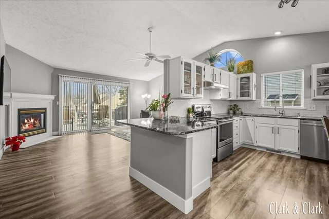 $415,000 | 6785 Summerbreeze Drive Southeast, Caledonia, MI 49316