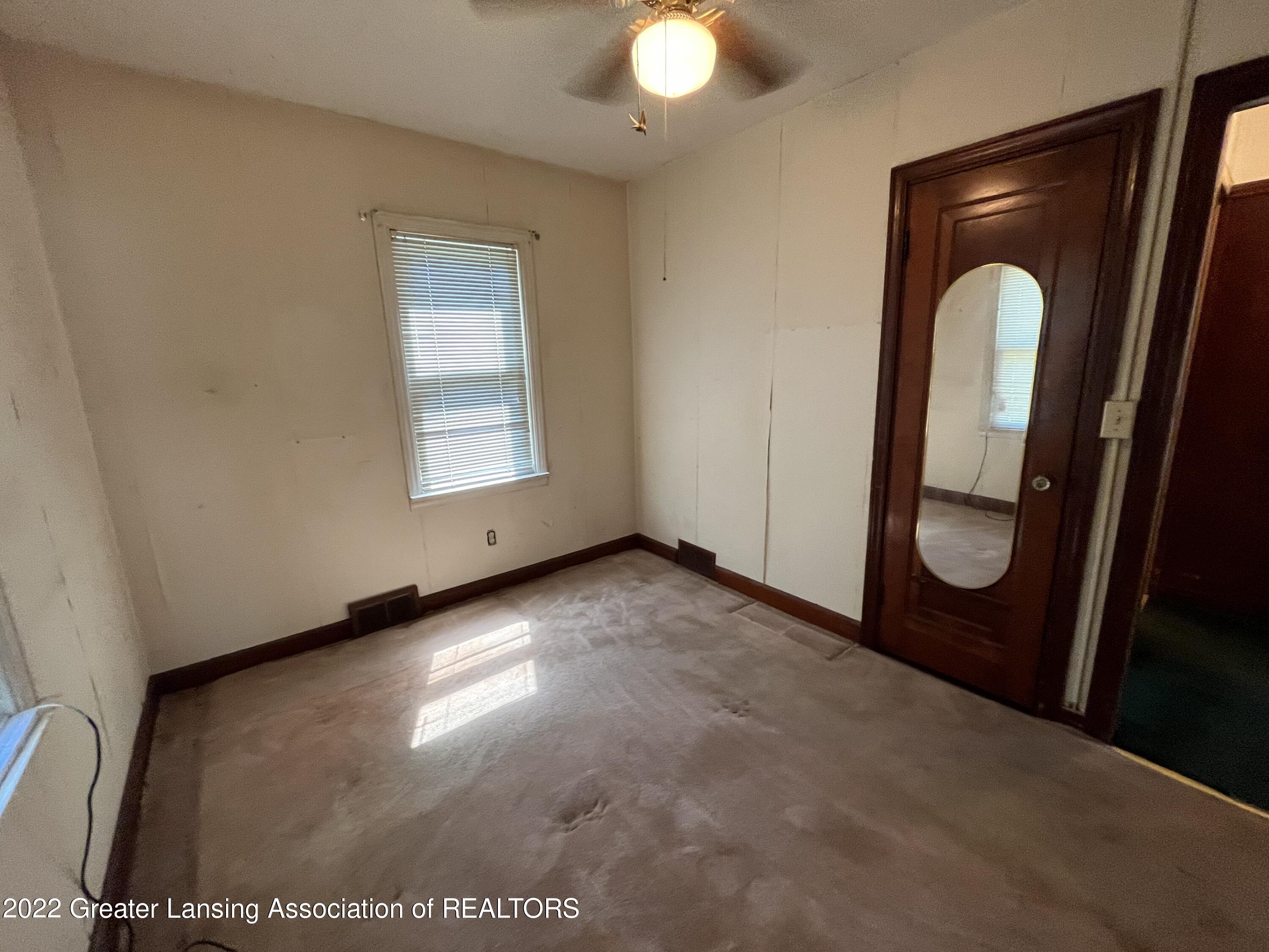 3901 Ruth Avenue Lansing, MI 48910 - Photo 13 of 34 IMG_0282