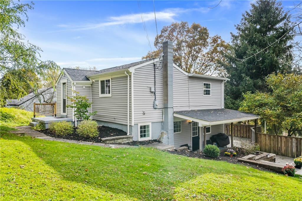 792 Franklin Road Mars, PA 16046 - Photo 2 of 25 Gallery Image 2