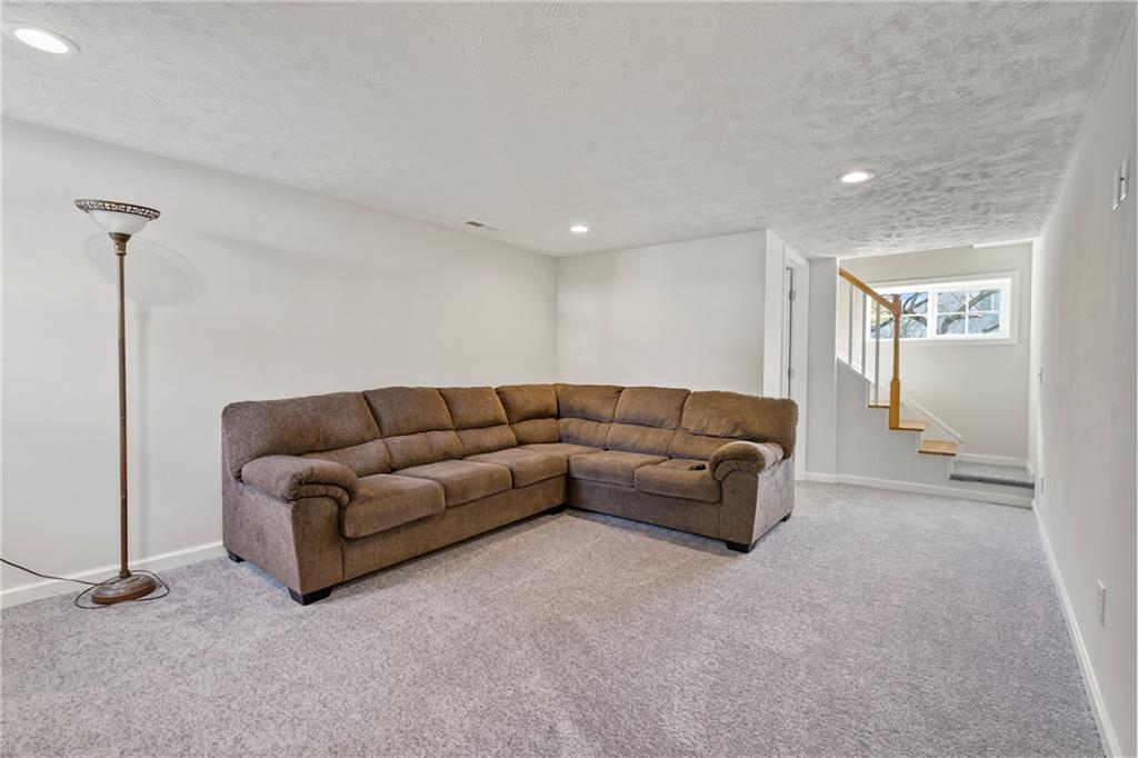 792 Franklin Road Mars, PA 16046 - Photo 6 of 25 Gallery Image 6