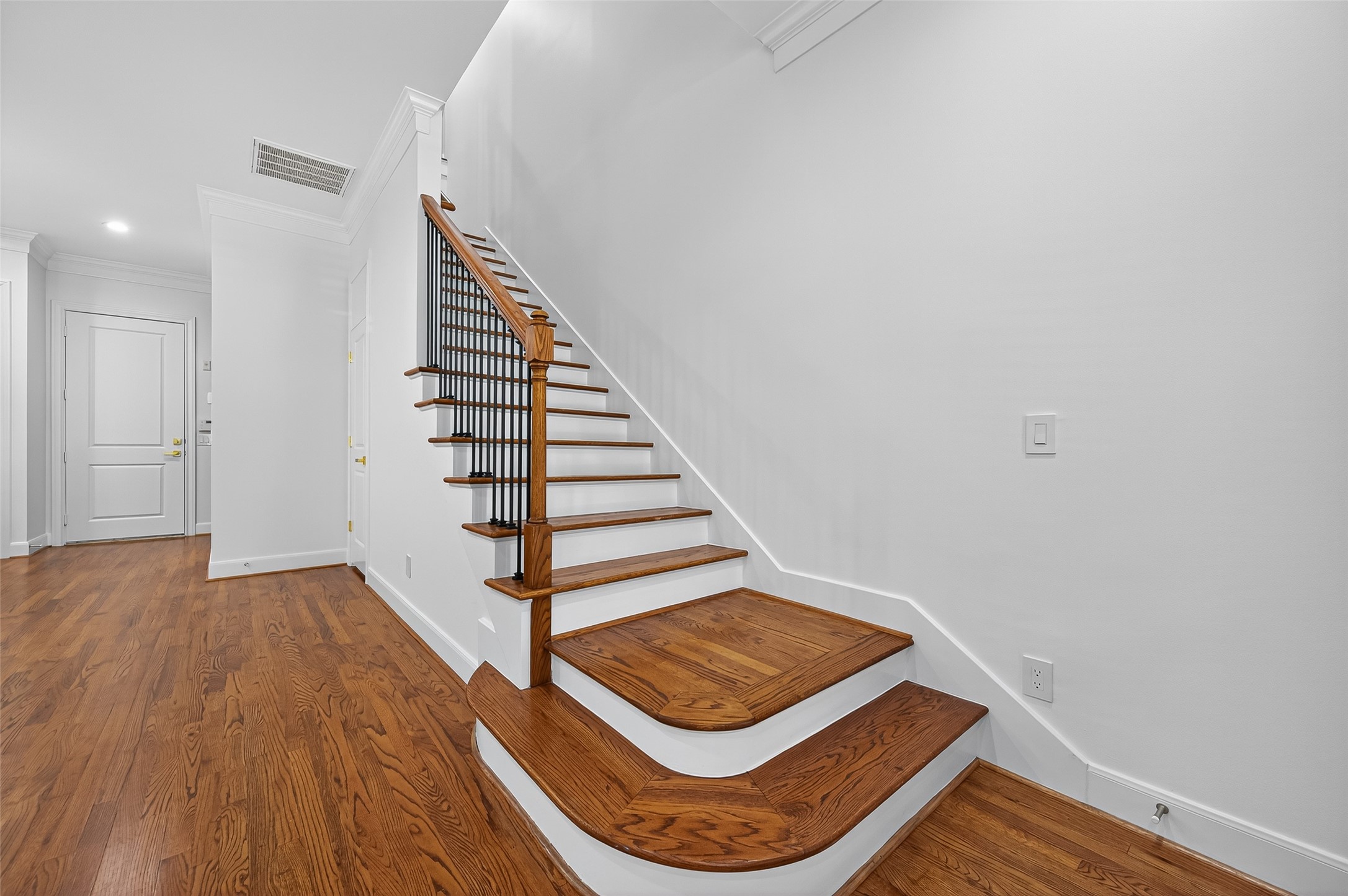 28 Riva Row Spring, TX 77380 - Photo 17 of 48