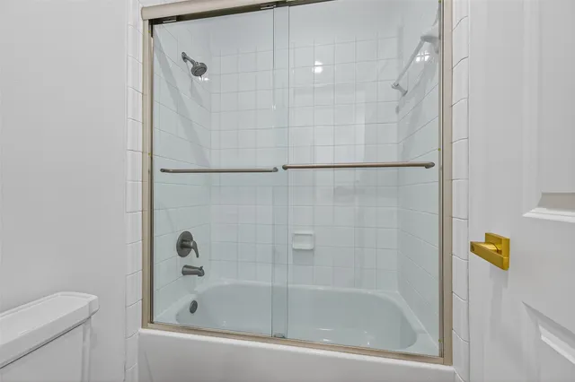 $845,000 | 28 Riva Row, Spring, TX 77380