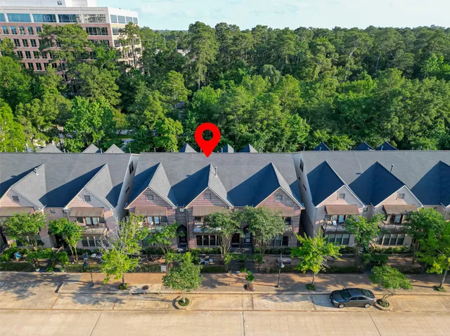 $845,000 | 28 Riva Row, Spring, TX 77380