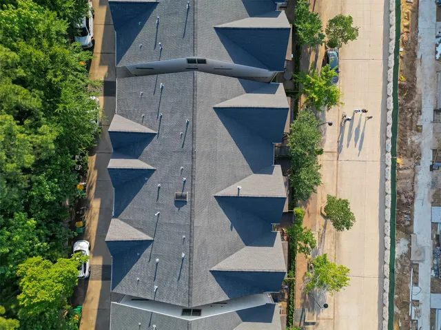 $845,000 | 28 Riva Row, Spring, TX 77380