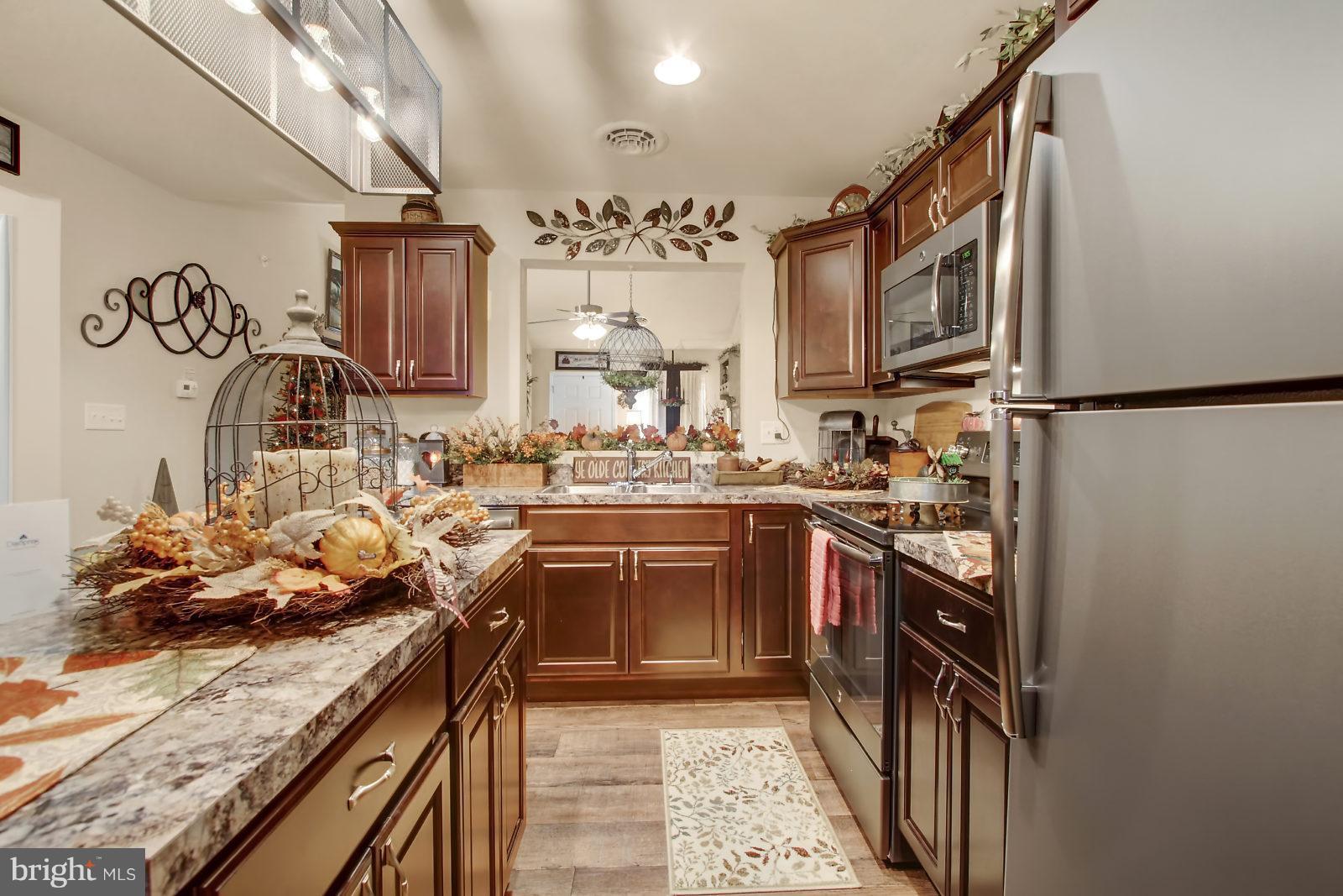 3680 Rye Court Dover, PA 17315 - Photo 4 of 25 Gallery Image 4