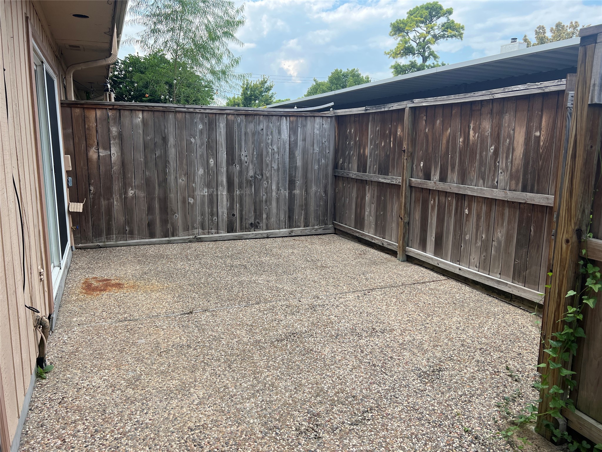 5801 Lumberdale Road, Unit 165 Houston, TX 77092 - Photo 13 of 32 a view of wooden fence