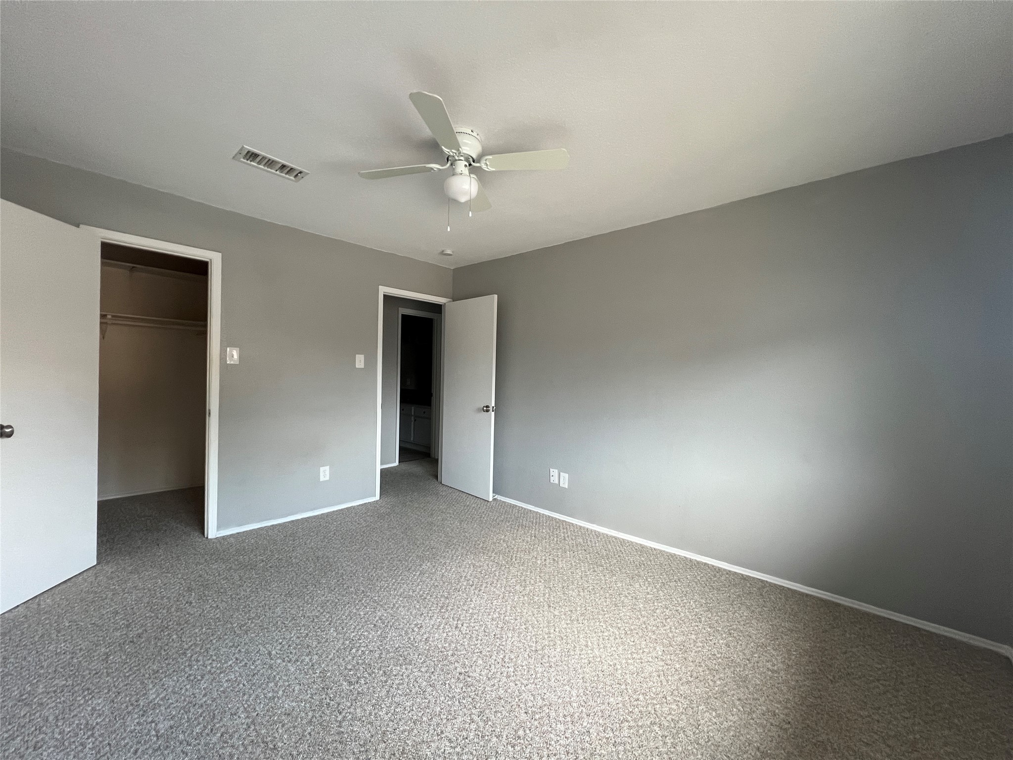 5801 Lumberdale Road, Unit 165 Houston, TX 77092 - Photo 29 of 32 a view of an empty room