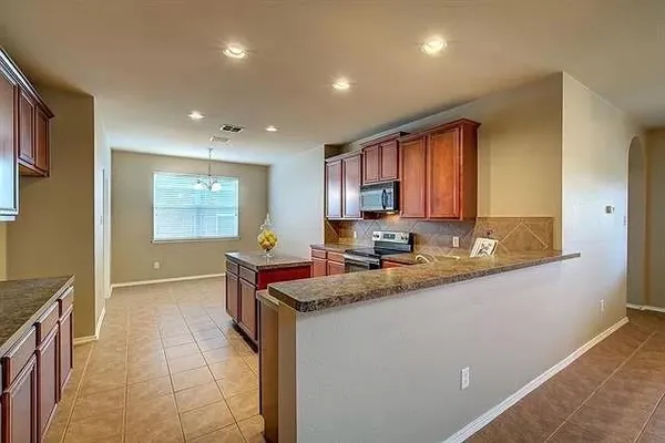 $2,500 | 1027 Johnson City Avenue, Forney, TX 75126