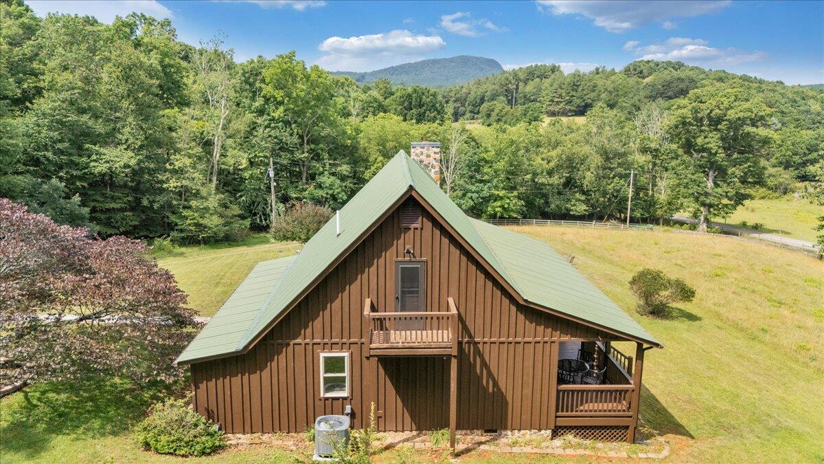 2275 Union School Road Southwest Willis, VA 24380 - Photo 4 of 86 2