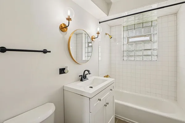 $300,000 | 5230 Park Lane, Crestwood, IL 60418