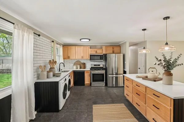 $300,000 | 5230 Park Lane, Crestwood, IL 60418