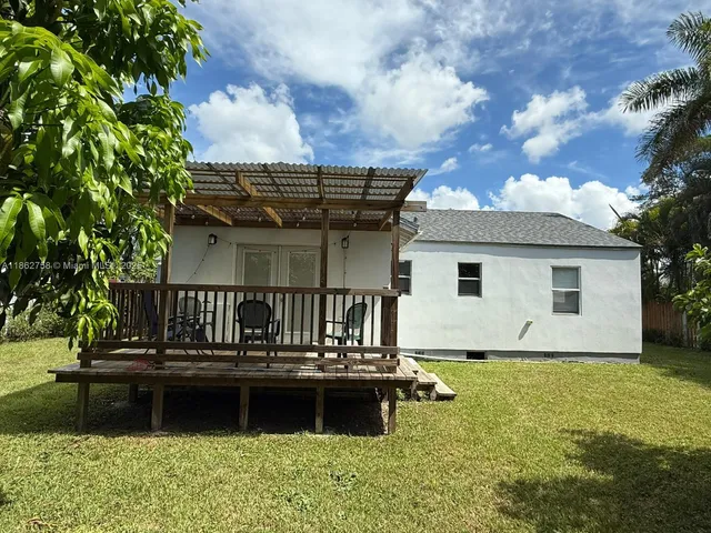 $775,000 | 5822 Southwest 60th Street, Miami, FL 33143