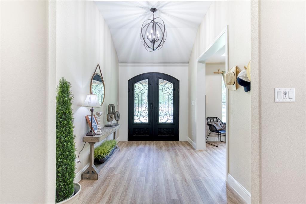 2121 Canyon Lake Road Wills Point, TX 75169 - Photo 6 of 40 a view of entryway with wooden floor