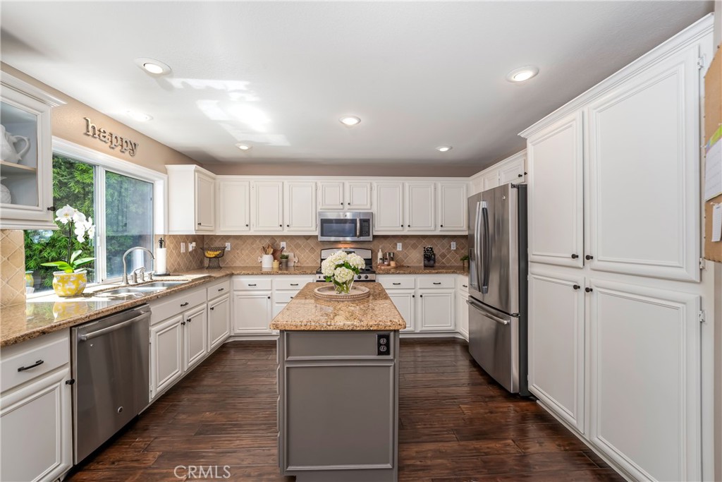 8 Birch Drive Aliso Viejo, CA 92656 - Photo 18 of 45 Numerous upgrades and chef's features in the kitchen.