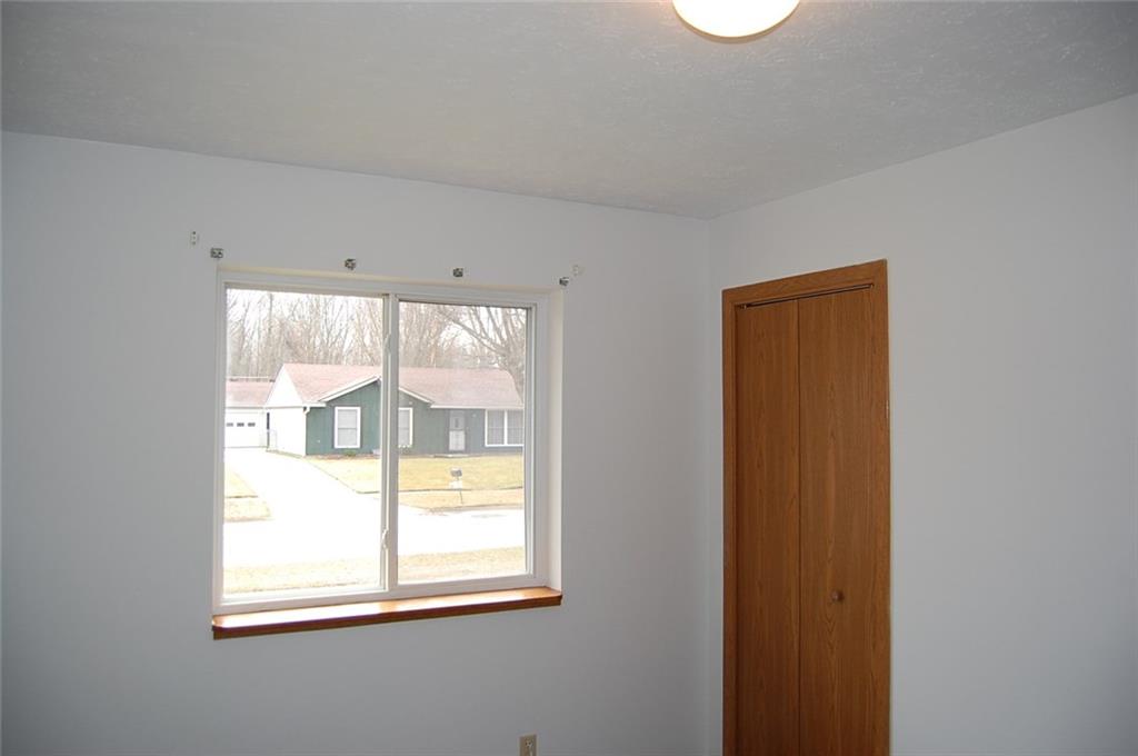 2012 Tamarack Road Anderson, IN 46011 - Photo 12 of 23 Gallery Image 12