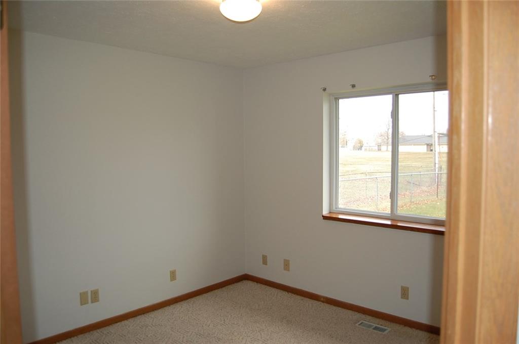 2012 Tamarack Road Anderson, IN 46011 - Photo 19 of 23 Gallery Image 19